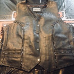4XL Leather Vest. Men and women.